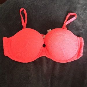Victoria’s Secret Lace Bra 36C
